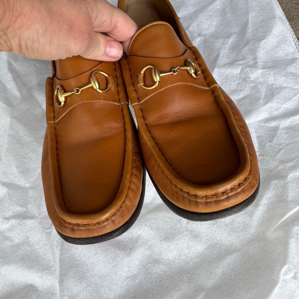 Gucci Saddle Leather Loafers with Gold Hardware-beautiful! - Picture 6 of 12